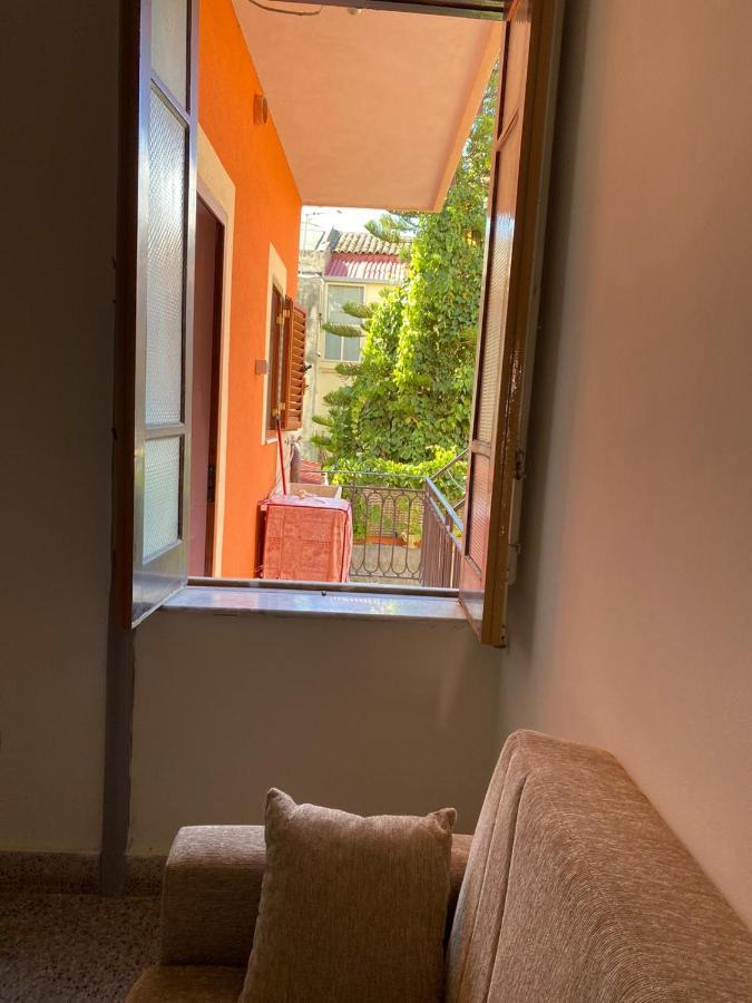 Casa Vacanza Santa Teresa Di Riva Eksteriør bilde