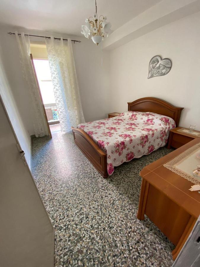 Casa Vacanza Santa Teresa Di Riva Eksteriør bilde